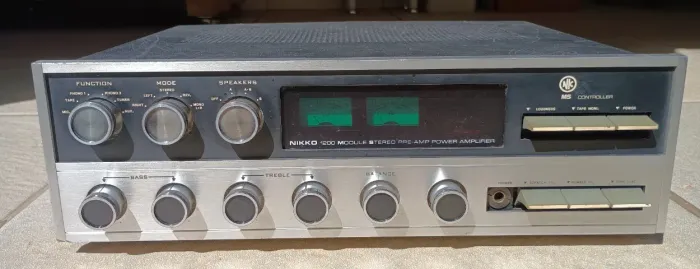 Amplificador Nikko Trm 1200 tuner, phono1, phono2, mic, tape, aux,