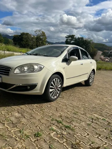 Fiat Linea Absolute 1.9/1.8 Flex Dualogic 4P 2015