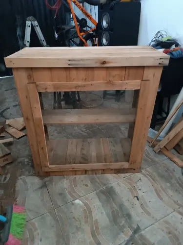 Balcão vitrine Móvel Expositore Artesanal - Pallet de Madeira