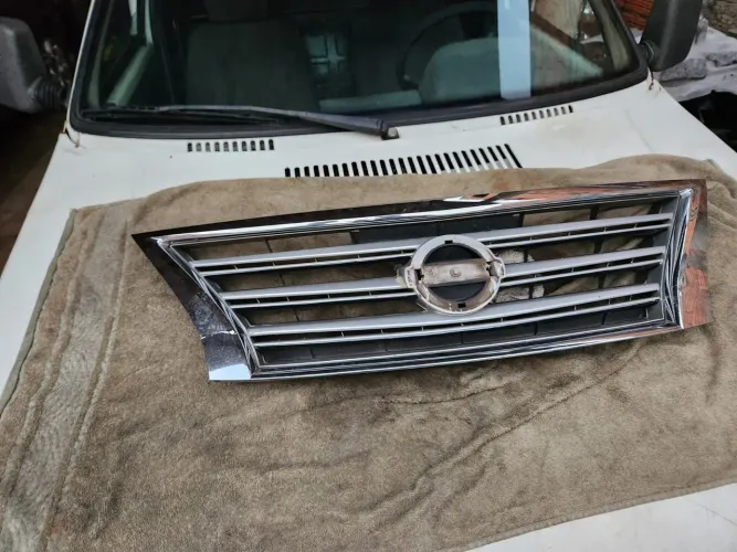 Grade Frontal Superior Sentra 14/16 original 