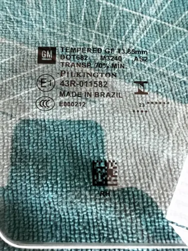 Vidro Porta Dianteira direita GM Montana 23/25