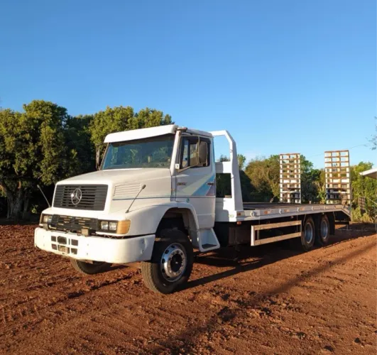 MB 2325 ano 1994, 6x4, com Prancha de 8x2,85 metros, em SC