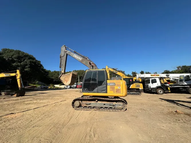 Escavadeira John Deere 130G 2017