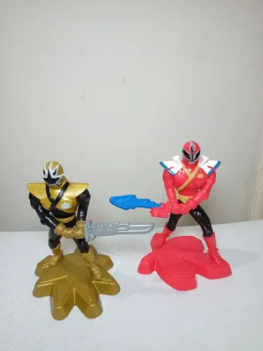 Bonecos Power Rangers Samurai Kit C/2