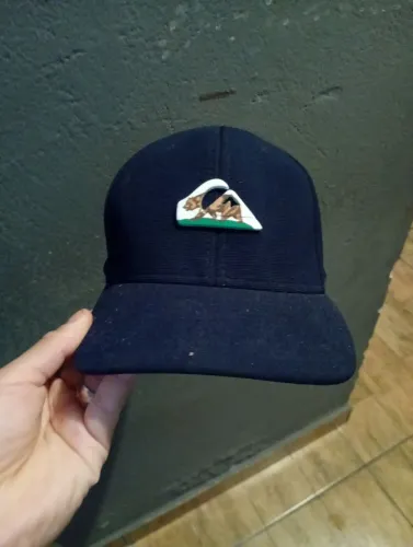 Boné Quiksilver Califórnia novo
