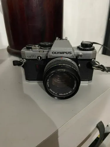 Câmera Analógica SLR Olympus Om-10 Preta/cinza Prateado (Usado)
