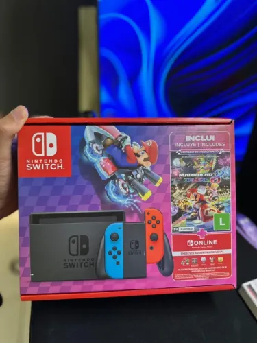 Nintendo Switch Azul e Vermelho Mario Kart 8 deluxe 3 Meses de Assinatura