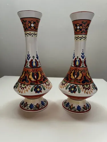 Par de Vasos Hungáros