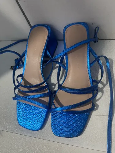 Salto alto Jorge bischoff 