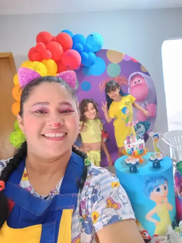  Animadora Infantil - Divertida e Colorida!