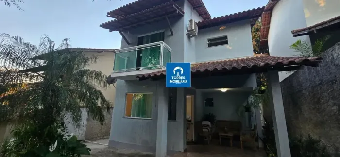 Excelente casa de condominio com 3 quartos