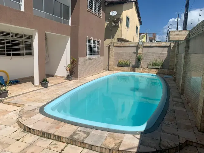 Casa a venda com piscina 412 m² com 4 quartos energia solar em Afogados - Recife - PE