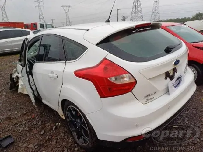 SUCATA FORD FOCUS TITANIUM POWERSHIFT 2.0 16V DURATEC GDI - 2015