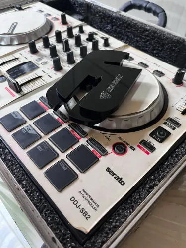 CONTROLADORA PIONEER DDJ-SB2 COM CASE