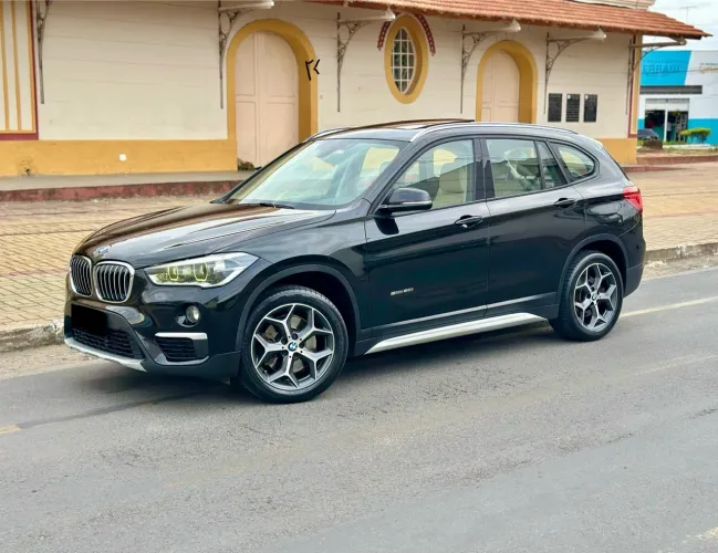 BMW X1 X-Line C/Baixo KM 