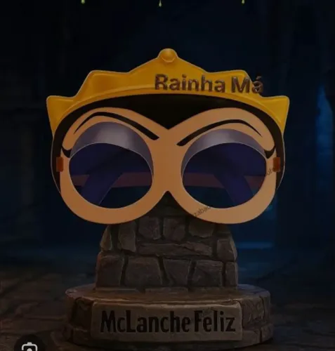 Óculos máscara rainha má