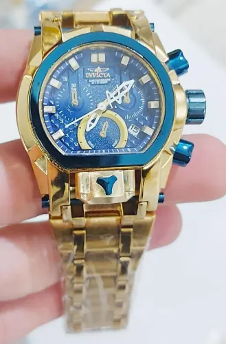 Relógio Invicta Dourado com Detalhes em Azul