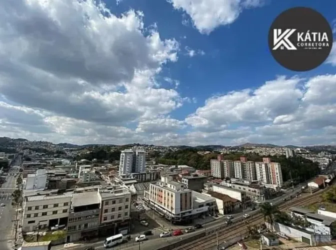 DEMOCRATA - 2 Quartos, Suíte e Elevador (Kátia Corretora)
