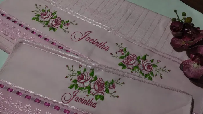 Toalhas de Banho Bordadas Jacintha - Luxo e Sofisticação