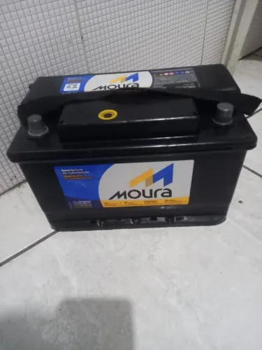 ESTOU VENDENDO BATERIA MOURA 70 AMPERES. 