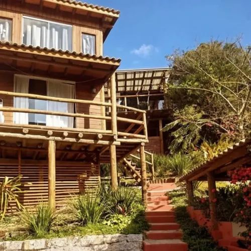 Imóvel para venda possui 673 metros quadrados com 5 quartos em Praia do Rosa - Imbituba - 