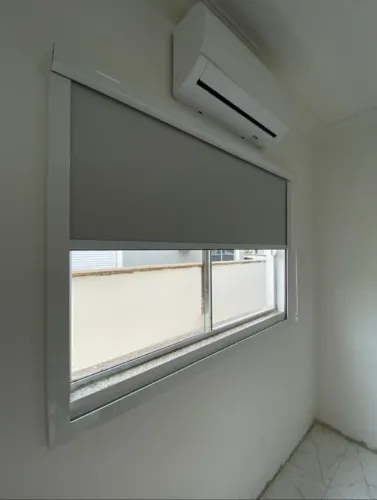 Persiana Caixa Box Rolô 100% Blackout ( R$ 398,00 metro )