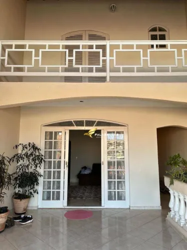 Casa com 3 quartos à venda, 238 m² por R$ 650.000 - Jardim das Palmeiras - Várzea Paulista