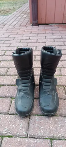 Bota Alpinestars.
