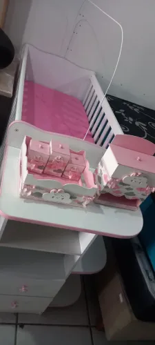 Lindo berço com gavetas