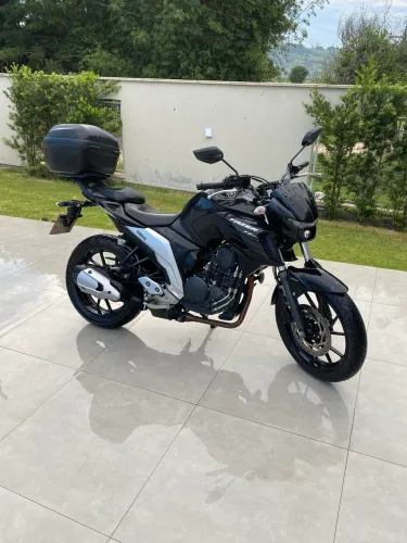 Yamaha/FZ25 Fazer 250