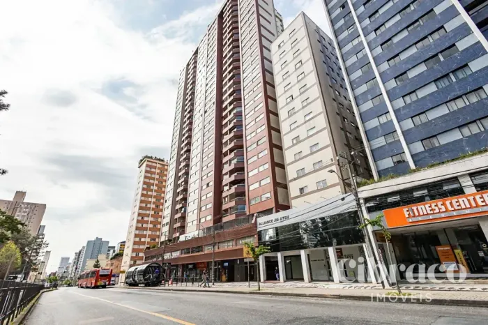 Apartamento no Centro com 1 quarto de 45m² - Edifício Astro