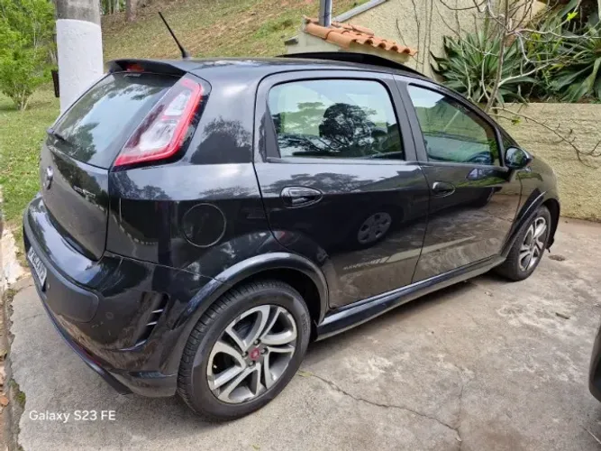 Fiat Punto Blackmotion Dual. 1.8 Flex 16V 5P 2016