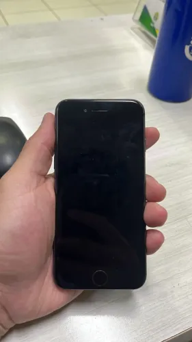 iPhone 8
