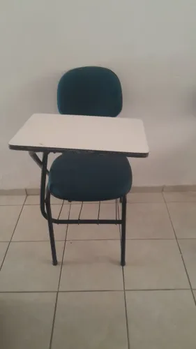 Cadeira escolar