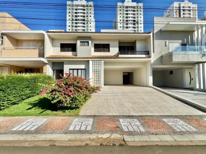 Casa com 4 quartos para locação no Condomínio Vale das Araucárias, na Zona Sul de Londrina