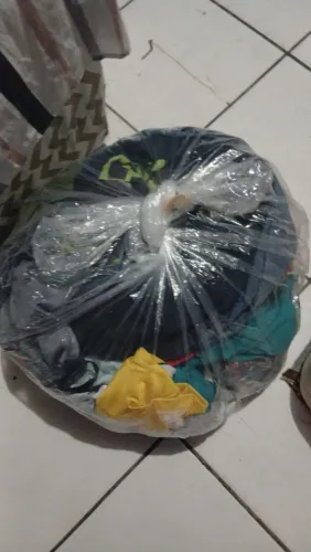 Acervo de roupas usadas