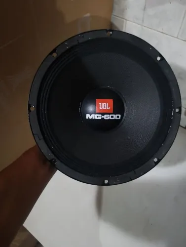 Médio 10 polegadas JBL 300rms