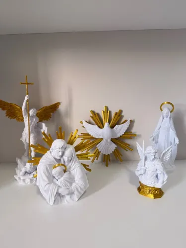Figuras religiosas em impressão 3D