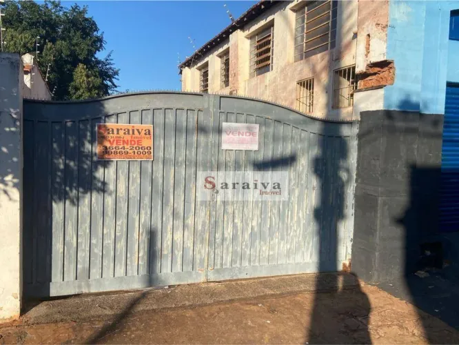 Terreno à venda, 1727 m² por R$ 650.000,00 - Centro - Itapuí/SP