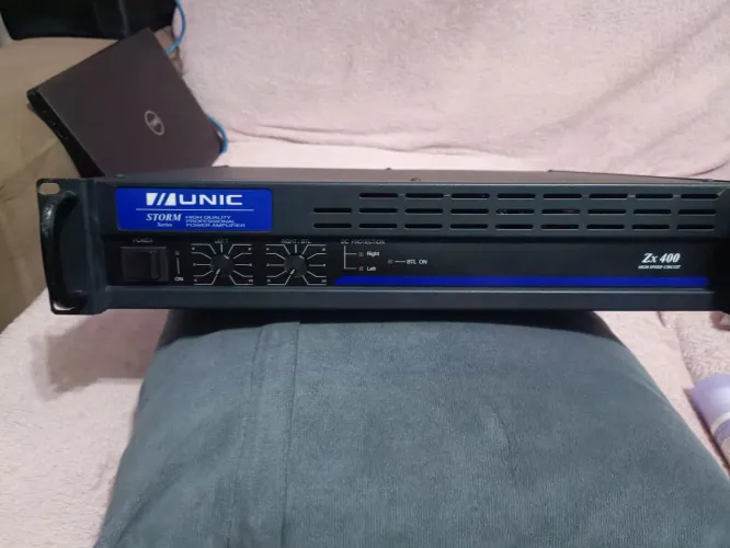 Amplificador Potência UNIC ZX400