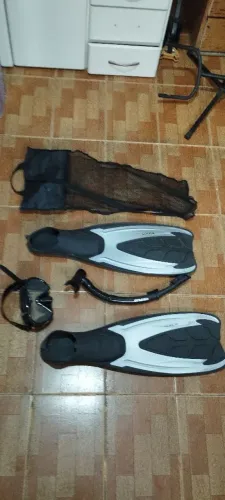 Kit mergulho. Pe de pato 44-46 + snorkel+ mascara