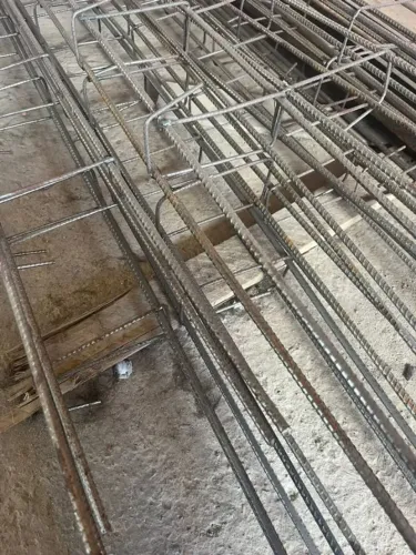 Ferragens a pronta entrega coluna pronta 7x14 ferro 5/16 peça 3 mts a vista R$39,90