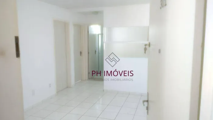 Apartamento com 2 dormitórios localizado no Petrópolis - 45m²