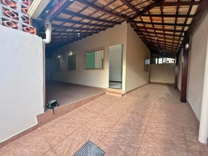 VENDO CASA EM SERRA DOURADA 2