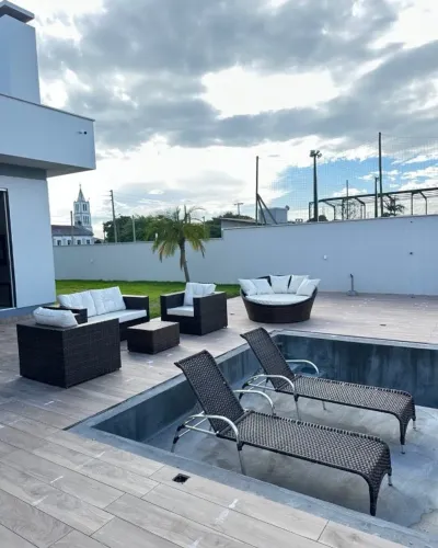 CONJUNTO PARA ÁREA EXTERNA - SOFÁ + CHAISE = ESPREGUIÇADEIRAS 