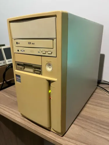 Lindo Gabinete CPU K6 2 450 Mhz, PC retrô