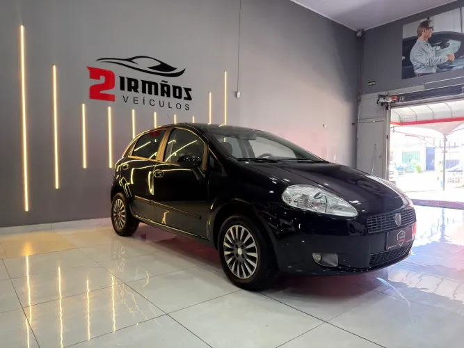 Fiat Punto HLX 1.8 Flex 8V 5P 2010