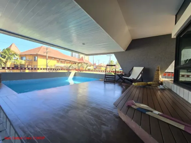 Magnifíco apartamento de 4 suítes, 4 vagas, Piscina Privativa, andar baixo, vista mar, Rua