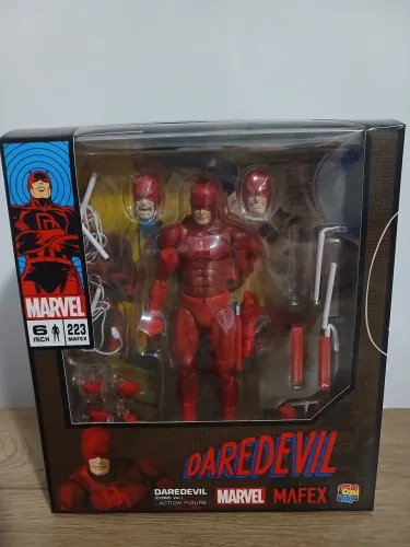 Demolidor mafex