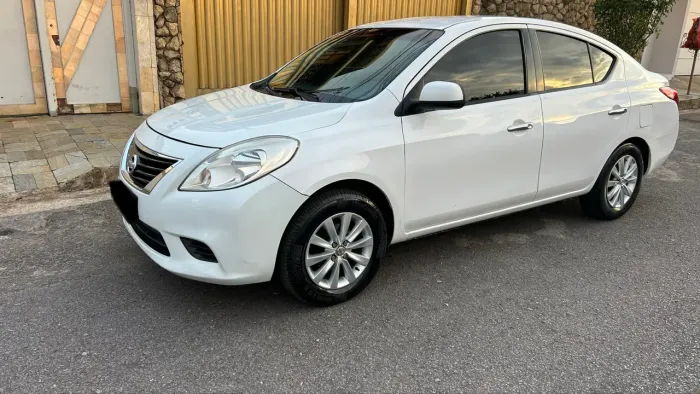 Nissan Versa SV 1.6 16V Flex Fuel 4P Mec. 2012
